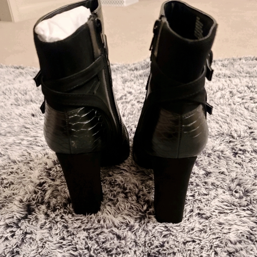 Ankle boots